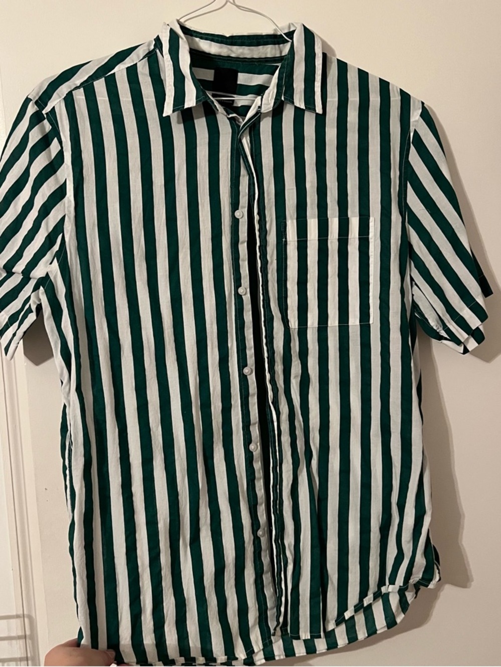 H&M Green and White Vertical Stripe Short-Sleeve Button-Down Shirt